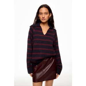 WEWOREWHAT Collarless V Neck Sweater🟠